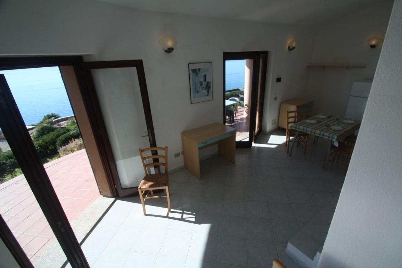 Villino Lu Ciuoni With Nice Sea View Коста-Парадисо Экстерьер фото